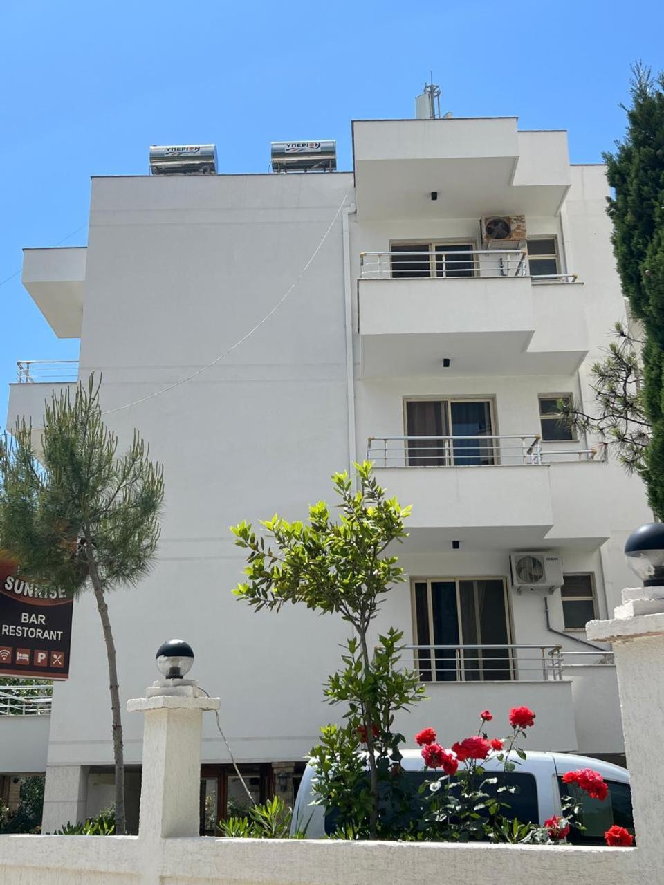Hotel Sunrise Golem  Exterior photo